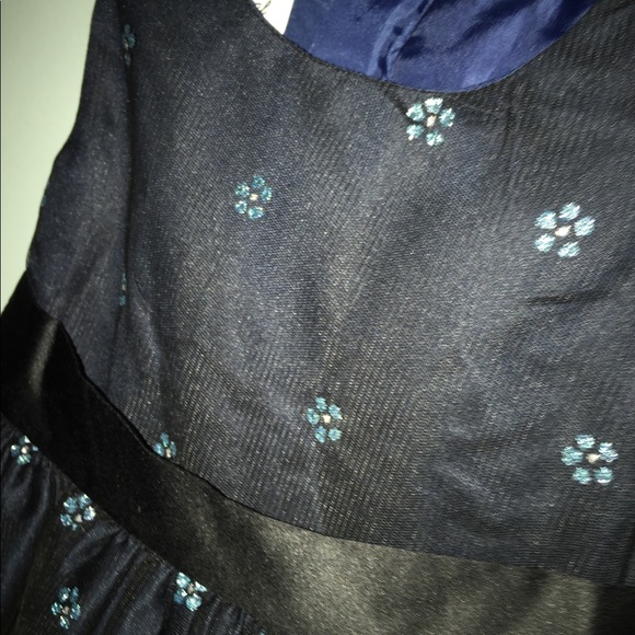 A beautiful navy blue Special Editions Dress. - Picture 7 of 8